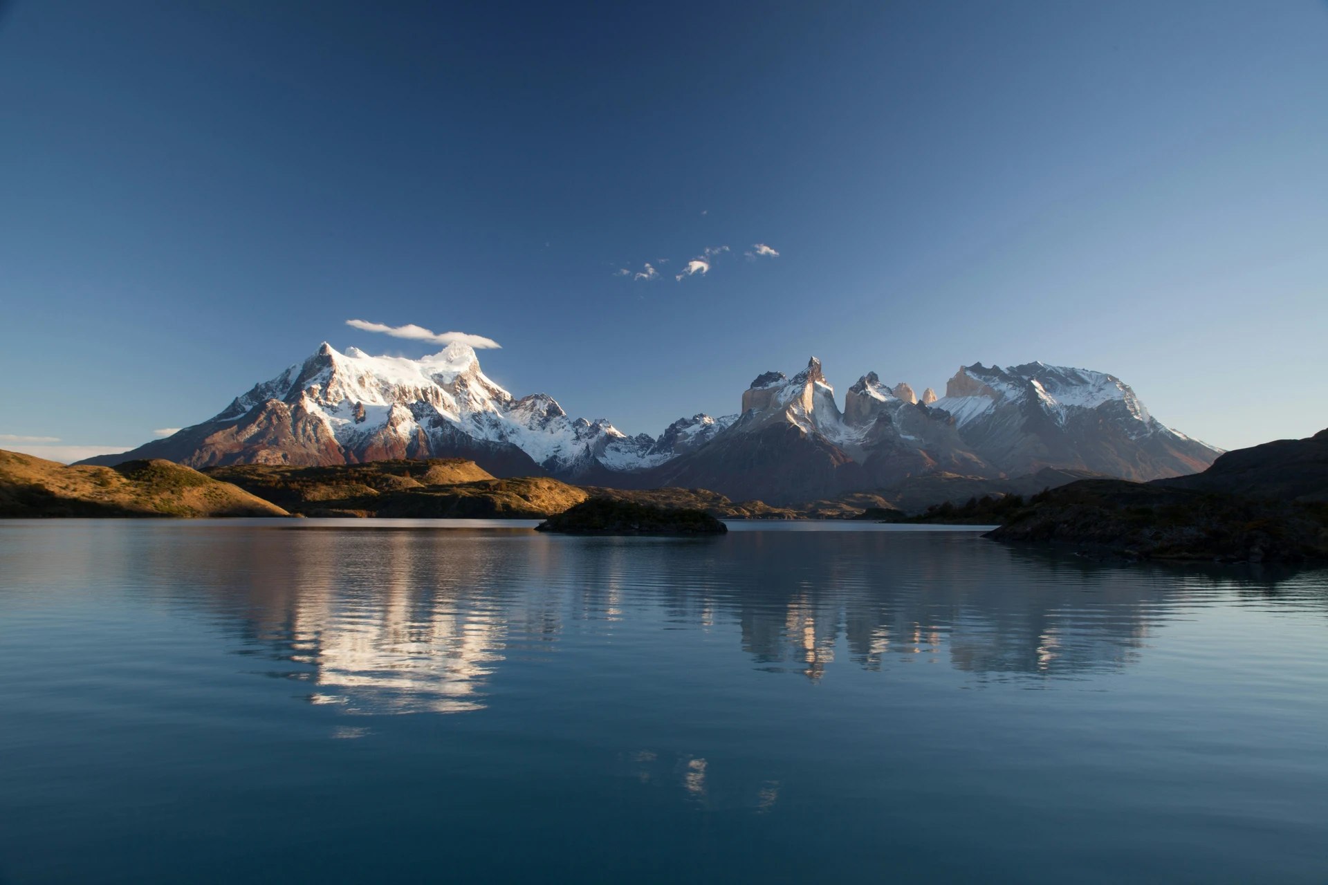 Torres del Paine, Patagonia chilena, destino del traslado desde El Calafate
